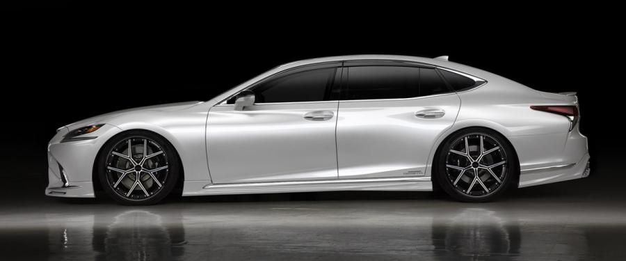  Lexus LS500h Executive Line by Wald 2018 года  (фото 10 из 23)